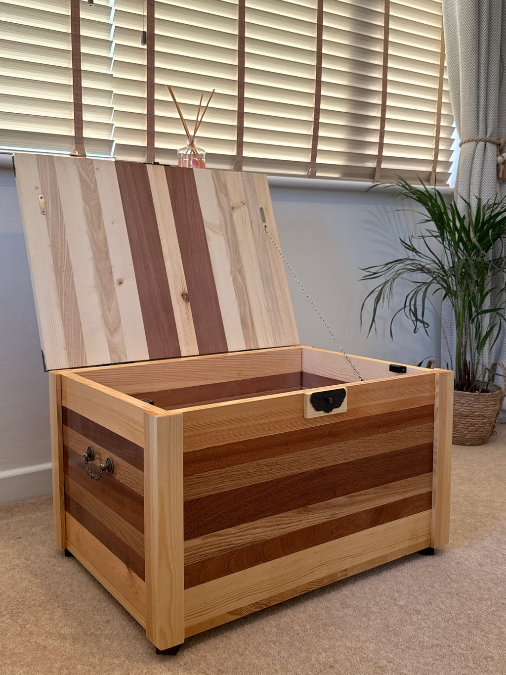 Large Handcrafted Solid Wood Storage Chest (690mm W) – Statement Storage Trunk