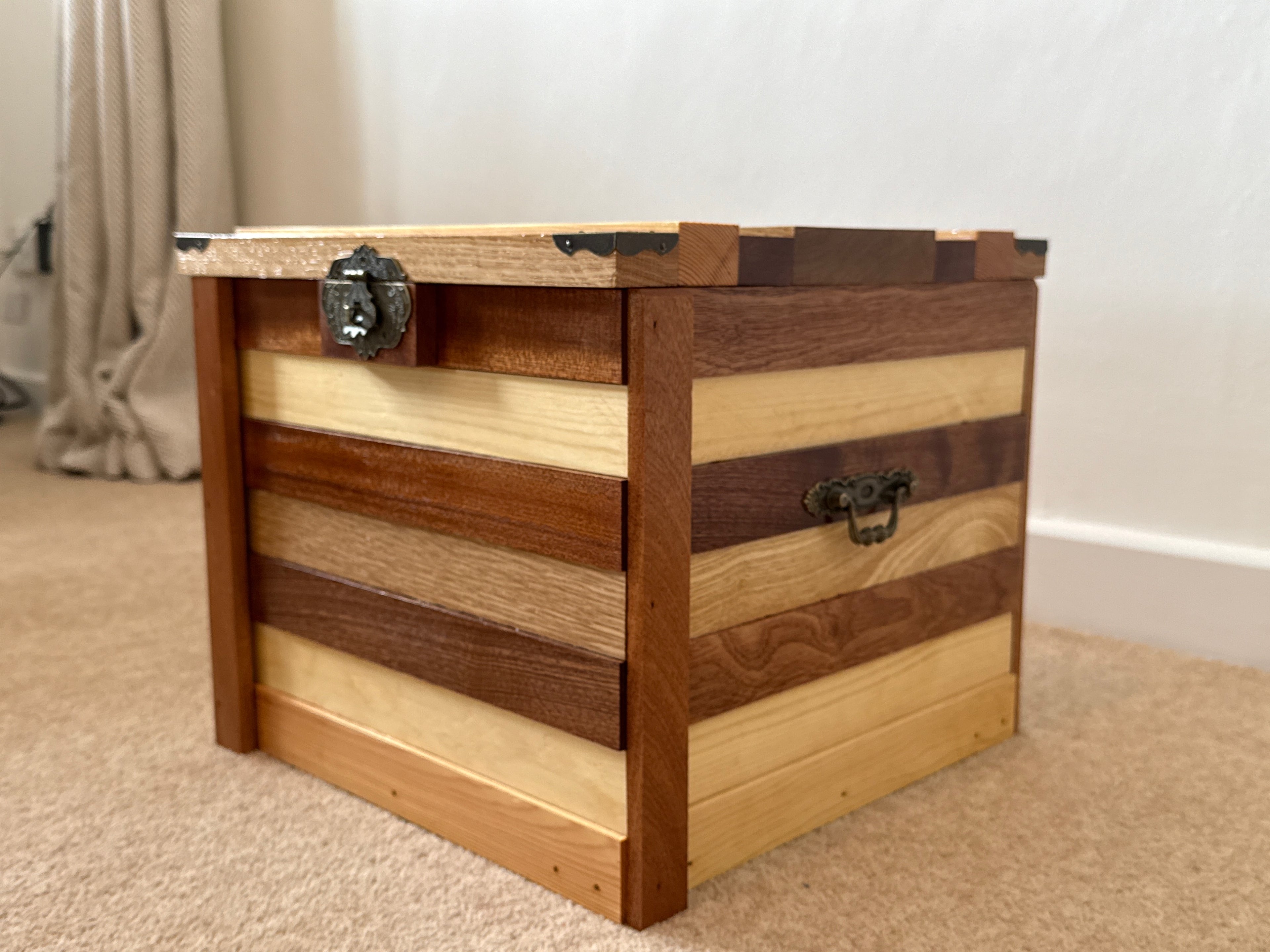Handcrafted Solid Wood Storage Chest – Two-Tone Stripe Design