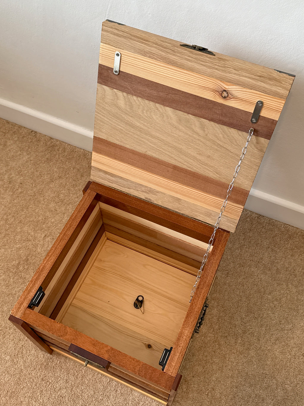 Handcrafted Solid Wood Storage Chest – Two-Tone Stripe Design