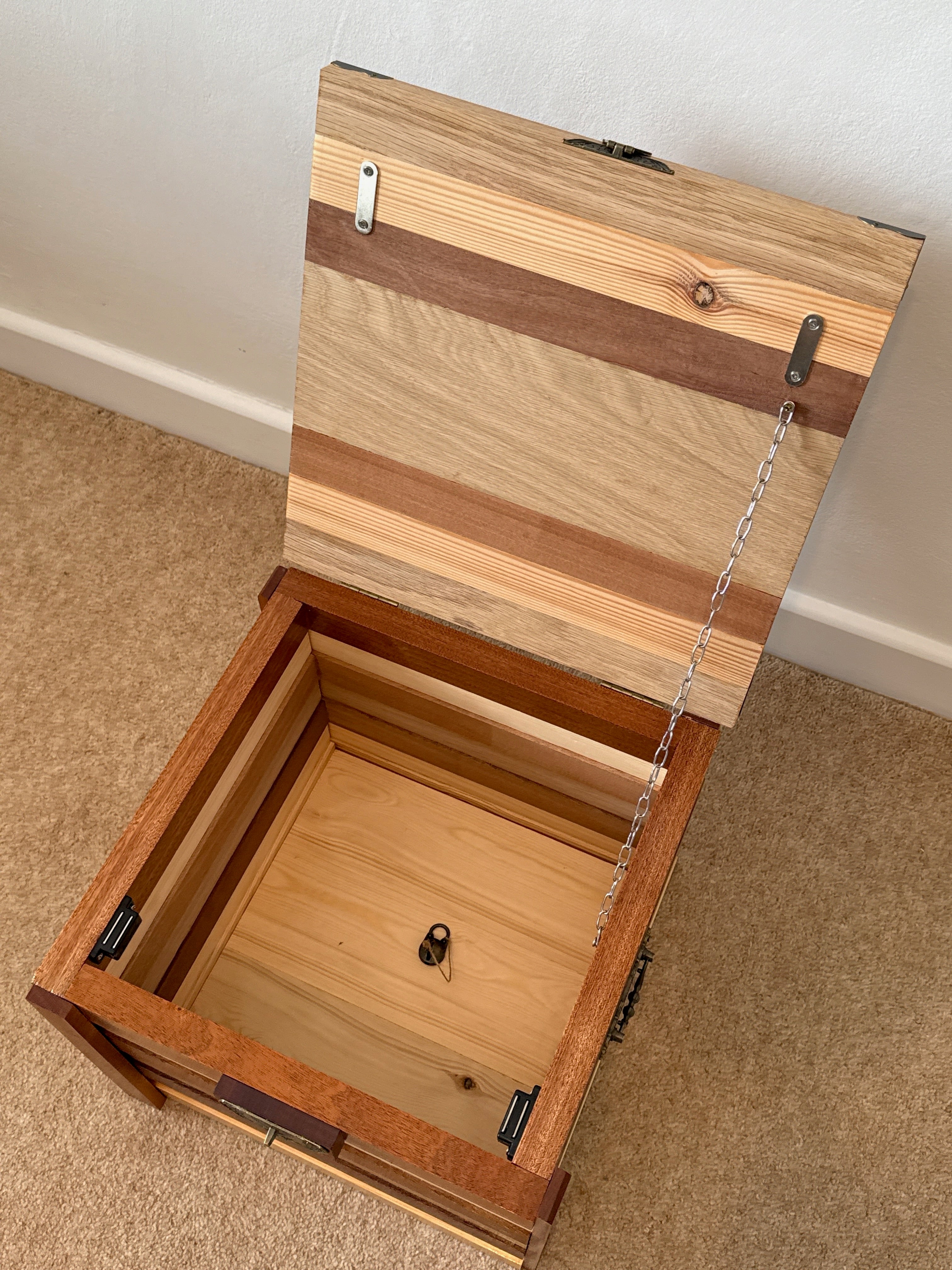 Handcrafted Solid Wood Storage Chest – Two-Tone Stripe Design