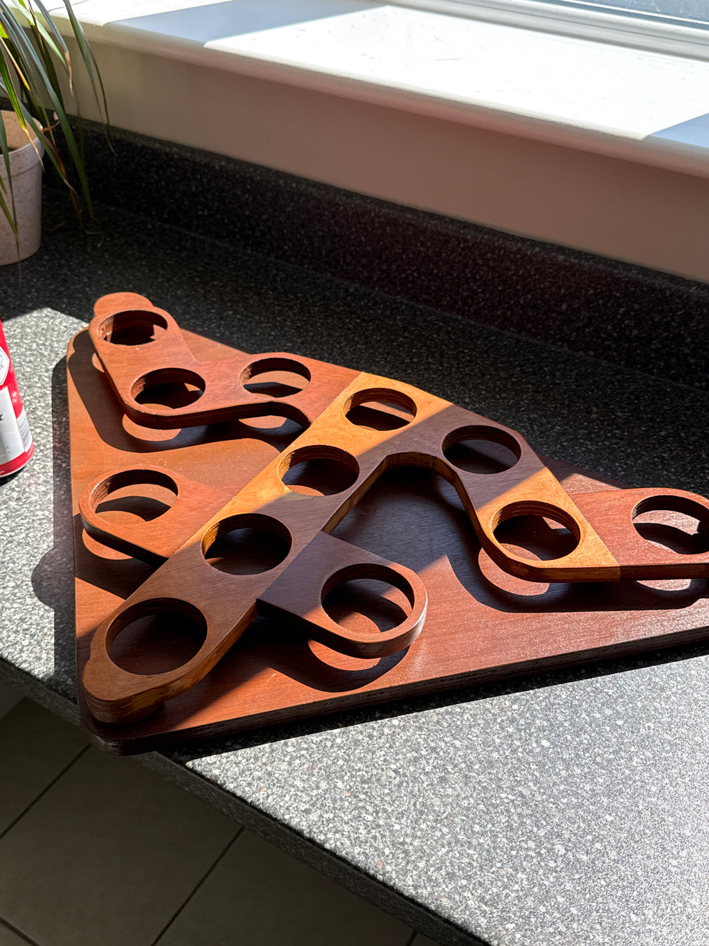 The Pong Rig - Handcrafted Beer Pong Challenge